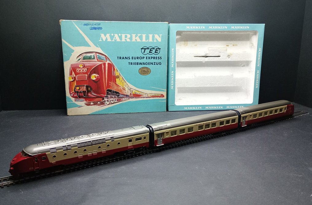 Märklin H0 - 3070 - Train unit (1) - RAm TEE "Edelweiss" - NS, SBB-CFF #2.1