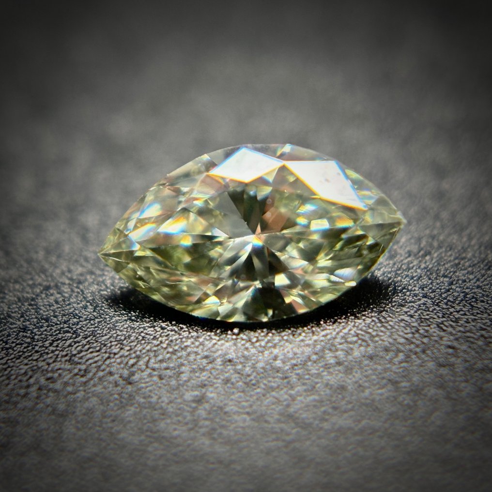 1 pcs Diamante - 0.13 ct - Marquesa - Chameleon - Verde amarelado acinzentado claro chique - VS1 #1.1