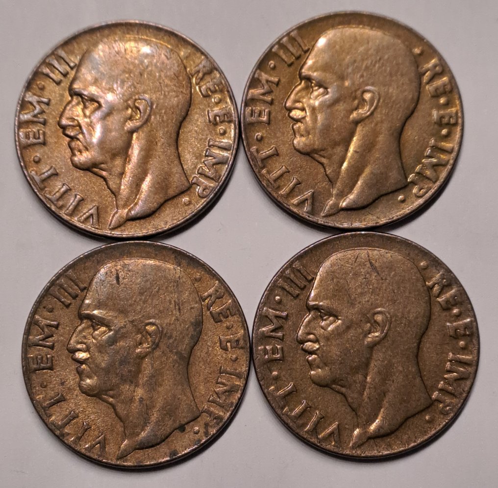 義大利王國. Vittorio Emanuele III di Savoia (1900-1946). Lotto 4 monete con errori 10 Centesimi 1943 2° tipo bronzital  (沒有保留價) #1.2