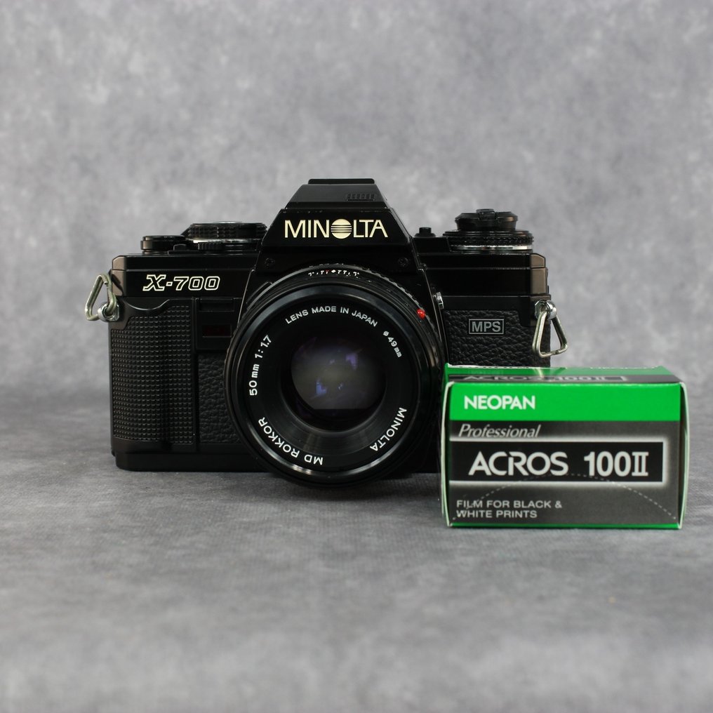 Minolta X-700 + MD 50mm 1:1.7 - Analoginen kamera #1.1