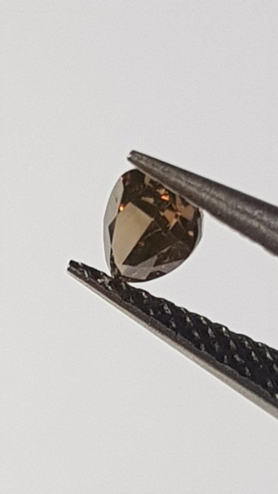 Ingen mindstepris - 1 pcs Diamant  (Naturfarvet)  - 0.30 ct - Pære - VS2 - HRD Antwerpen #2.1