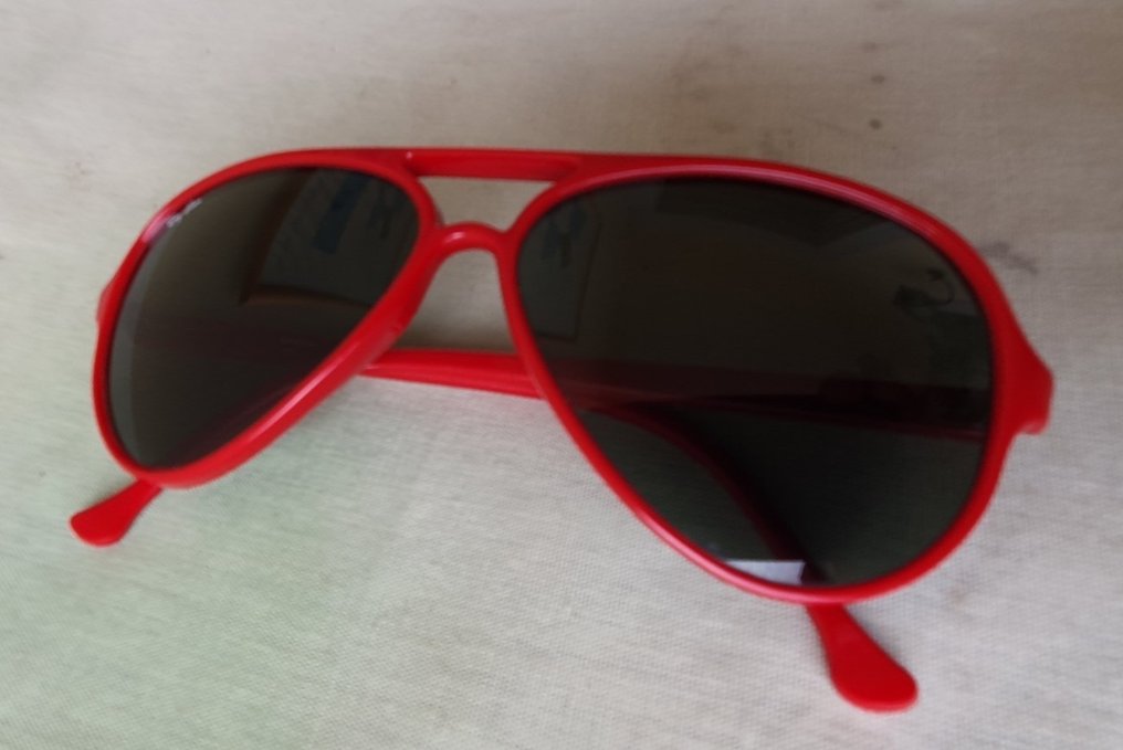 Bausch & Lomb U.S.A - Ray Ban Aviator Red Plastic Frame 145 - Lunettes de soleil #2.1