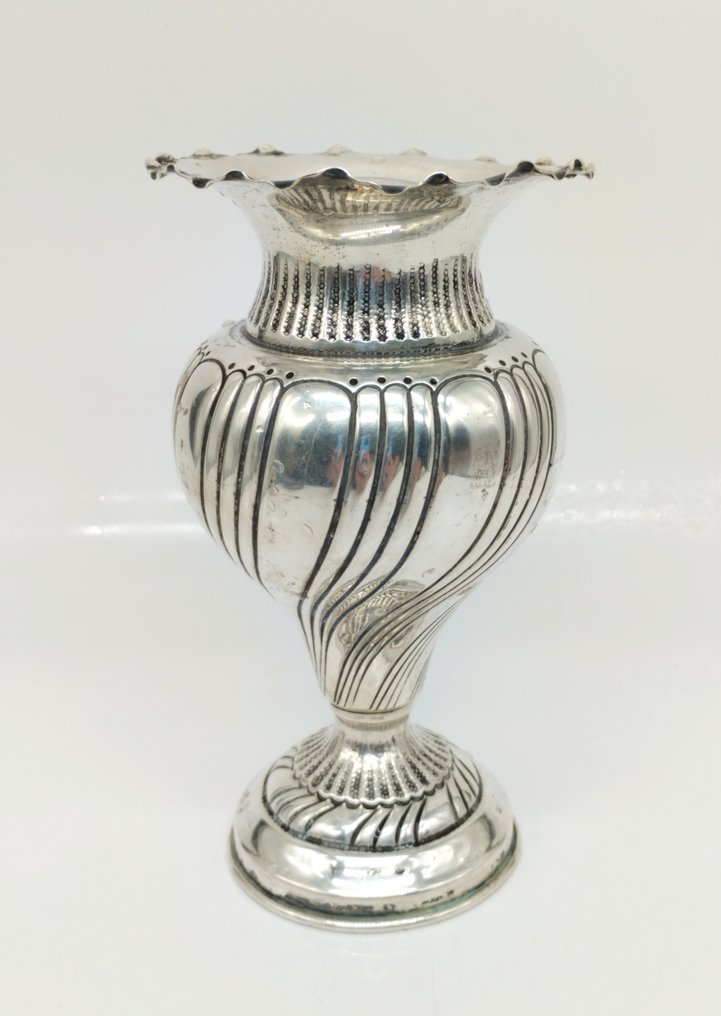 花瓶  - 银 #1.1