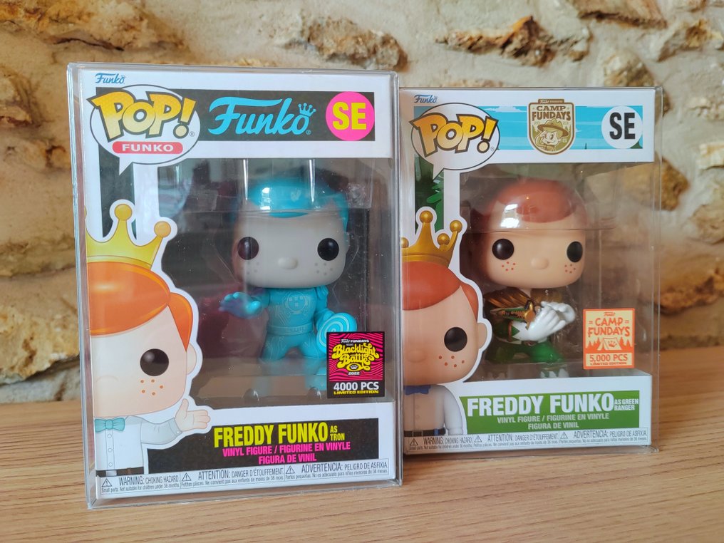 Funko  - Funko Pop Freddy Funko as Tron and Green Ranger SE - 2020+ #1.1