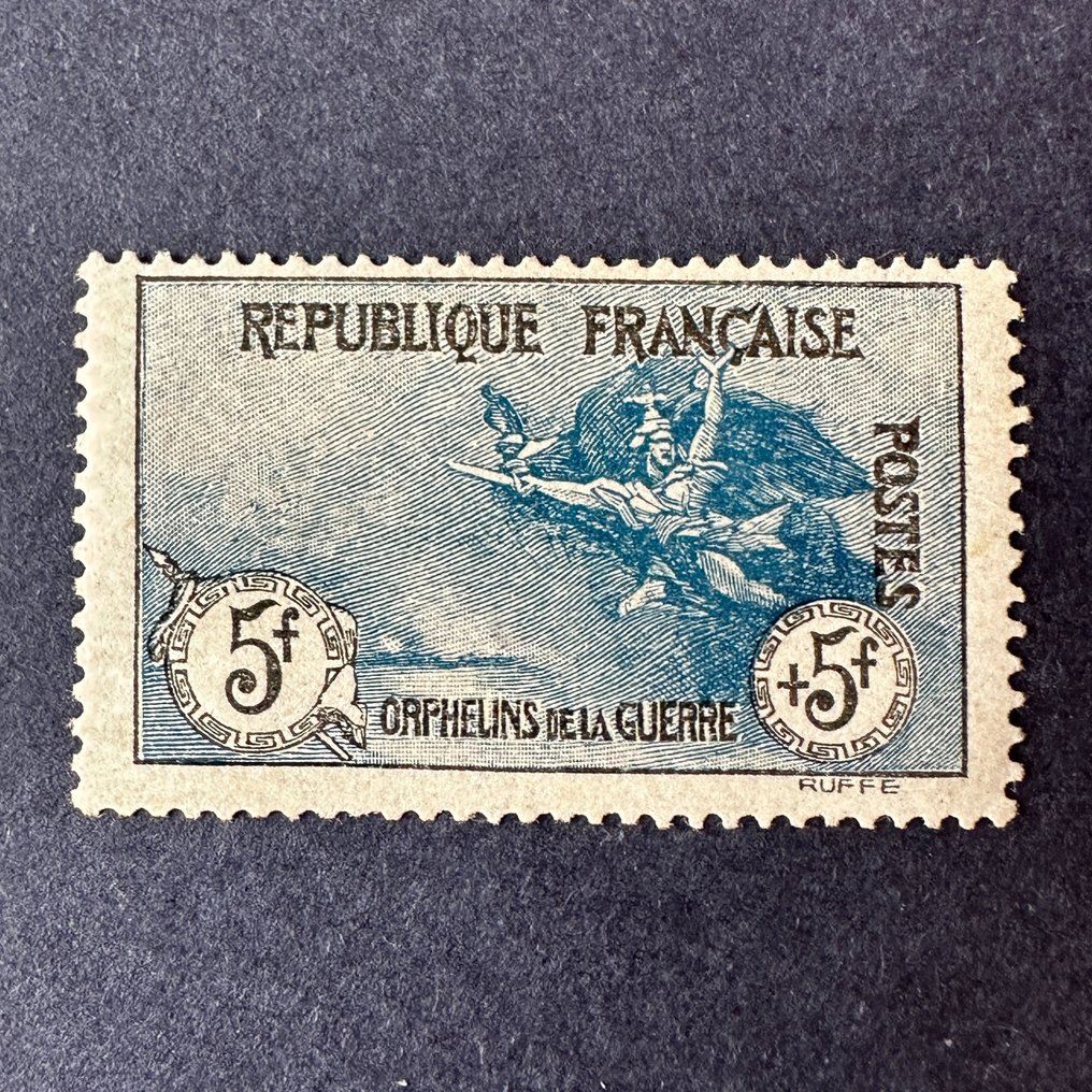 France  - Y&T 155 “Orphelins 5fr+5fr” NEUF * (léger) – TB signé Brun #1.1