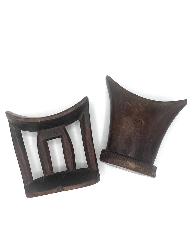 Headrest (2) - kambatta/arussi - Wood - Gurage Region #1.2