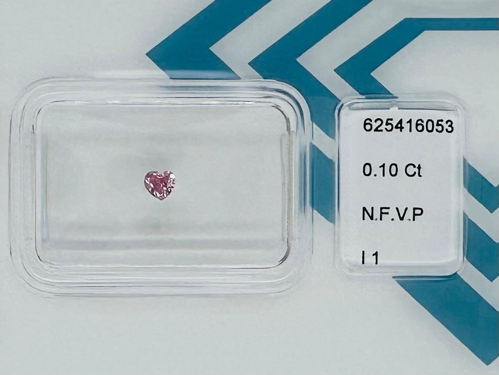 1 pcs Diamond  (Natural coloured)  - 0.10 ct - Fancy vivid Pink - I1 - IGI (IL) #1.1