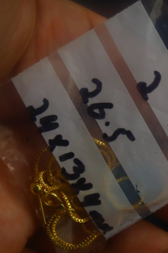 No Reserve Price- Natural Labradorite , Pendant , 18k Gold Plated Necklace/Pendant- 5.4 g #3.2