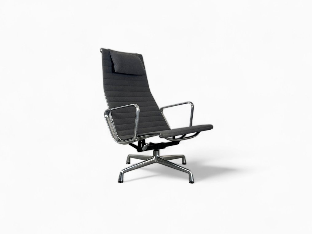 Vitra - Charles & Ray Eames - Lounge stoel - EA124 - Aluminium, hopzak #3.1