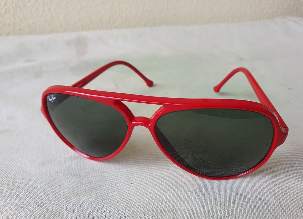 Bausch & Lomb U.S.A - Ray Ban Aviator Red Plastic Frame 145 - Gafas de sol #1.1