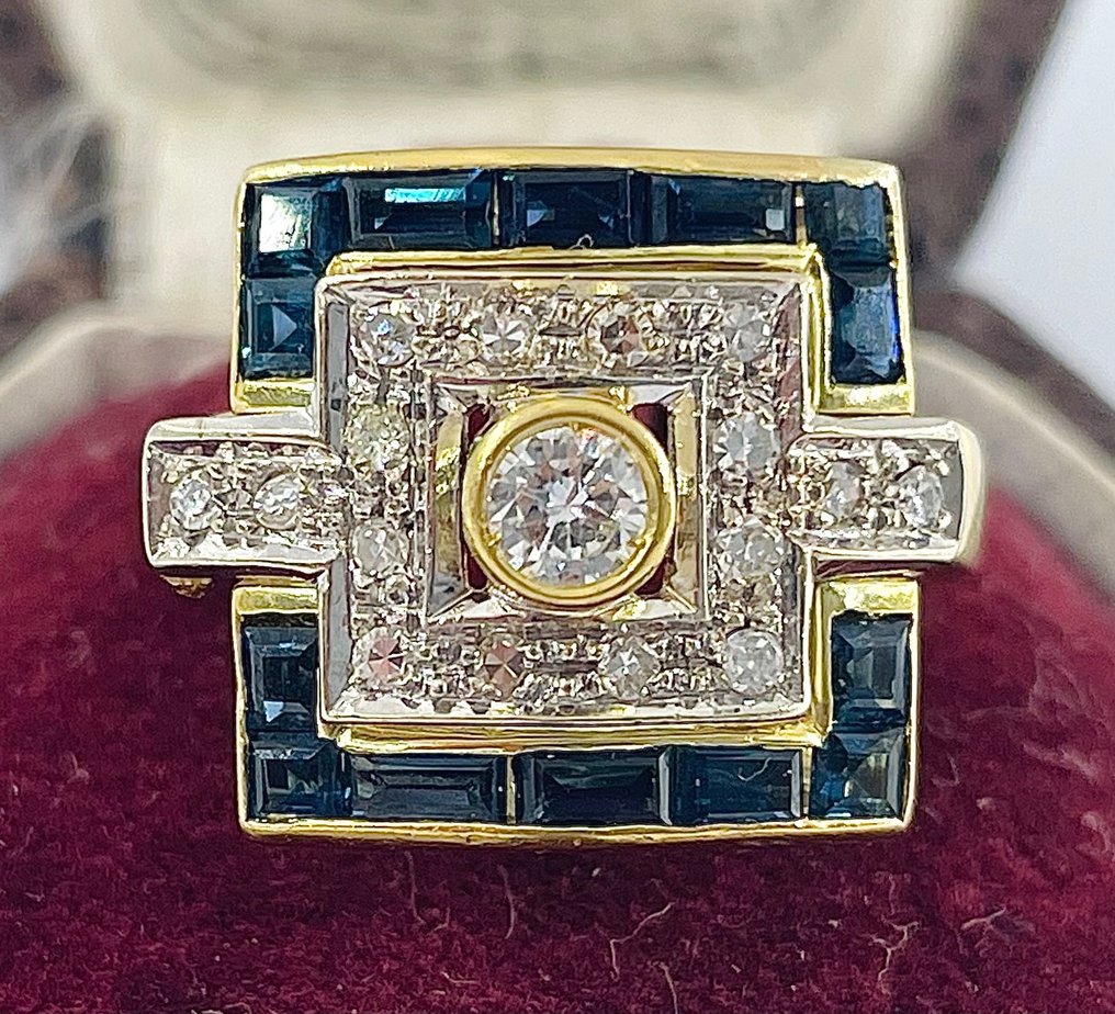 Ring - 18 kt. Yellow gold Diamond  (Natural) - Sapphire  #1.1