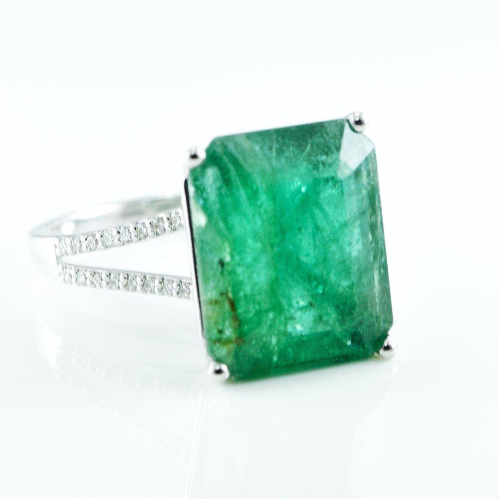 Ring - 14 karaat Witgoud -  9.75ct. tw. Smaragd - Diamant #2.1