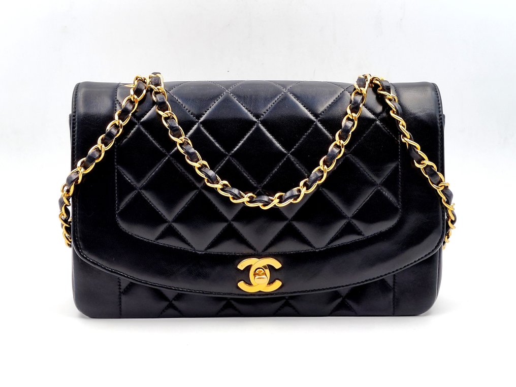 Chanel - Diana - Olkahihnallinen laukku #1.1