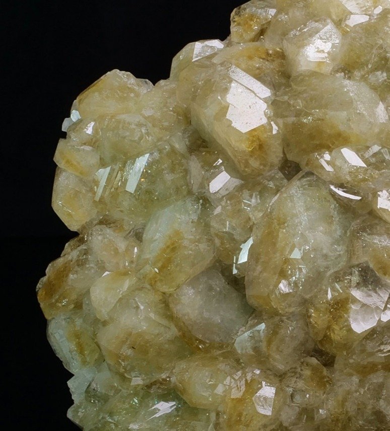 巨大的俄罗斯达托石，晶体完美！ 水晶 - 高度: 20.6 cm - 宽度: 19.2 cm- 2.73 kg - (1) #2.1