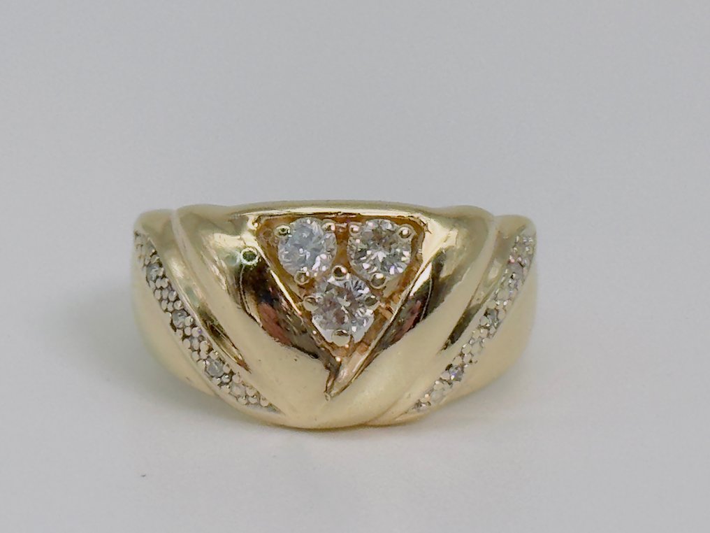 Ring - 14 kt. Yellow gold Diamond #1.2