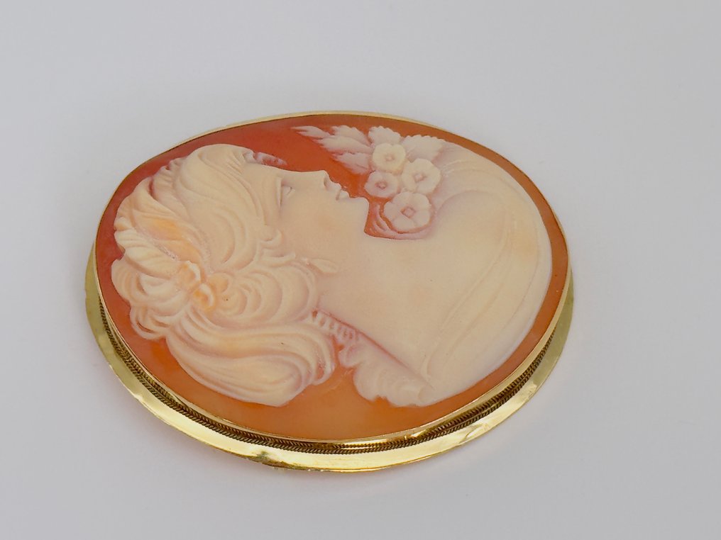 Cameo - 18 kt. Yellow gold #1.2