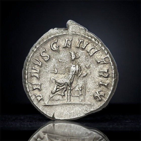 Römisches Reich. Julia Domna (Augusta, AD 193-217). Denarius Rome - VENVS GENETRIX #2.2