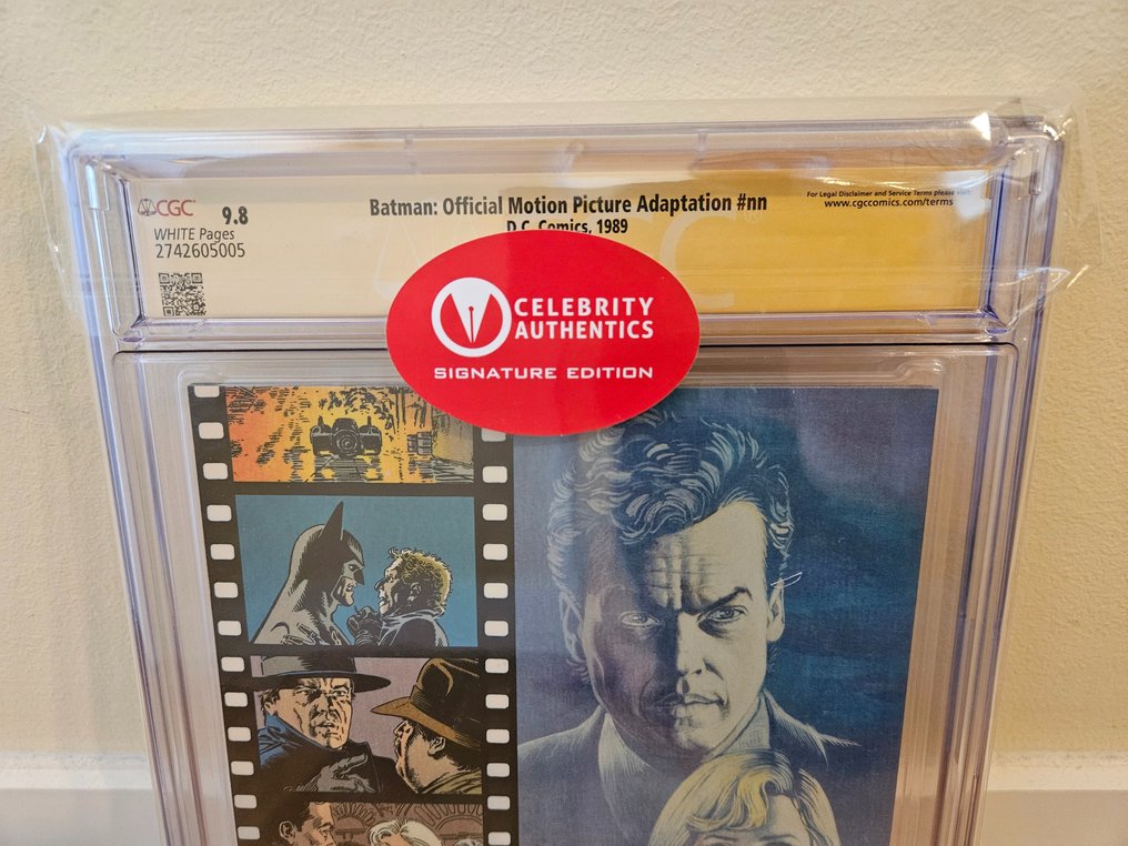 Batman - Official Motion Picture Adaptation Signed By Michael Keaton - CGC Signature Series - 1 Signed graded comic - 1989 - CGC 9.8 #3.2