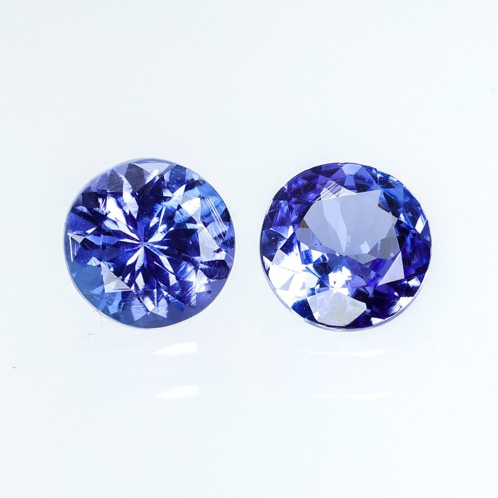 2 pcs (Violet bleuâtre)
 Tanzanite - 1.77 ct #1.1