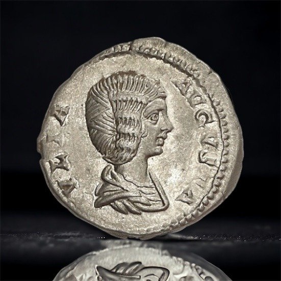 Római Birodalom. Julia Domna (Augusta, AD 193-217). Denarius Rome, circa AD 200 #2.1