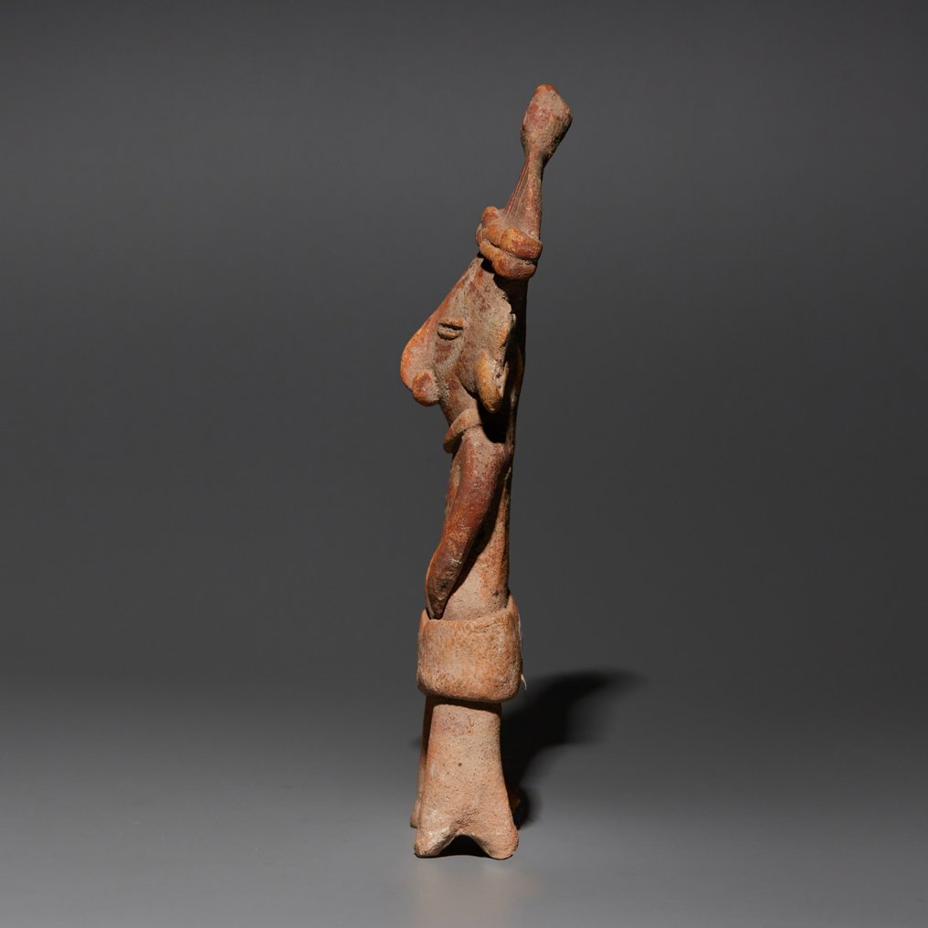 Michoacan, Messico Terracotta Figura antropomorfa. 400-100 a.C. Altezza 18 cm. Licenza di esportazione spagnola. #2.1