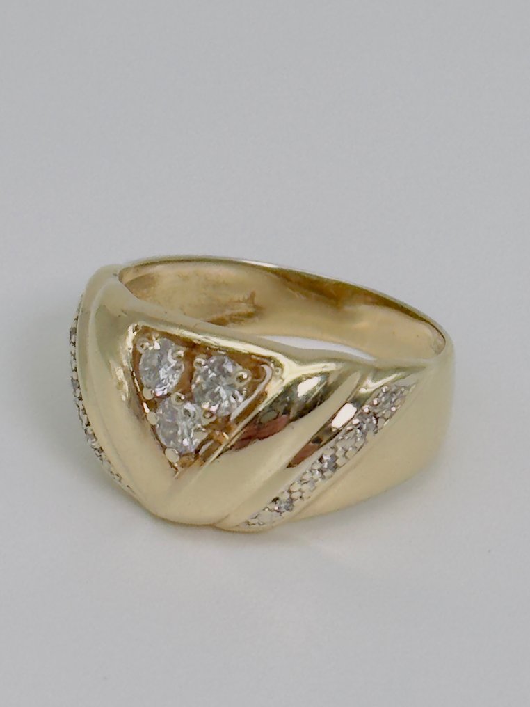 Ring - 14 kt. Yellow gold Diamond #1.1