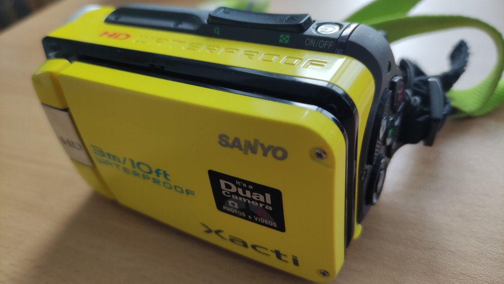 Sanyo XACTI Digital video camera #3.3