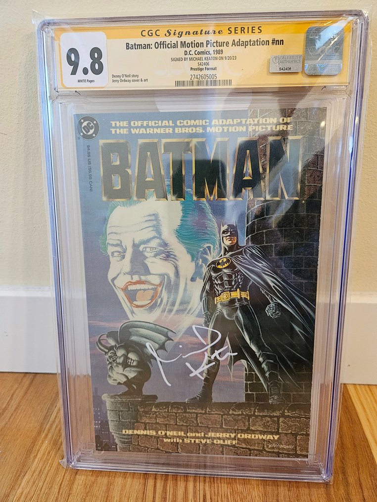 Batman - Official Motion Picture Adaptation Signed By Michael Keaton - CGC Signature Series - 1 Signed graded comic - 1989 - CGC 9.8 #1.1