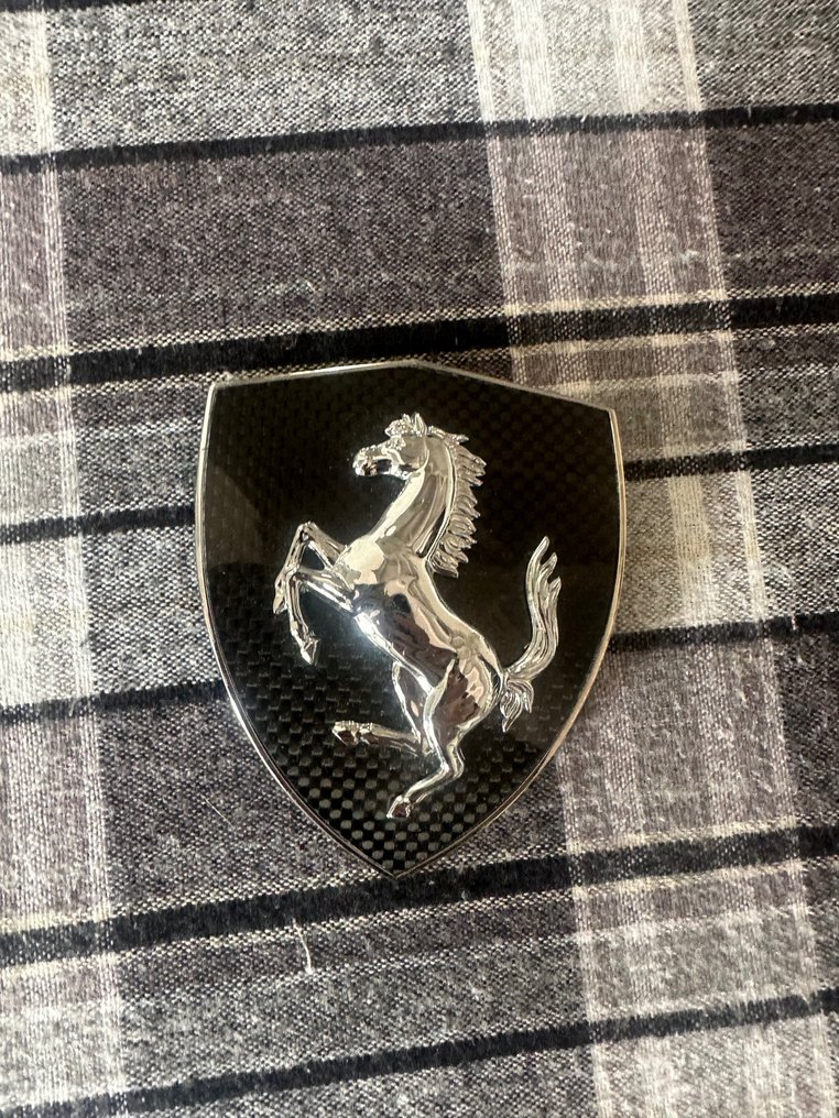 Emblem - Ferrari #1.1