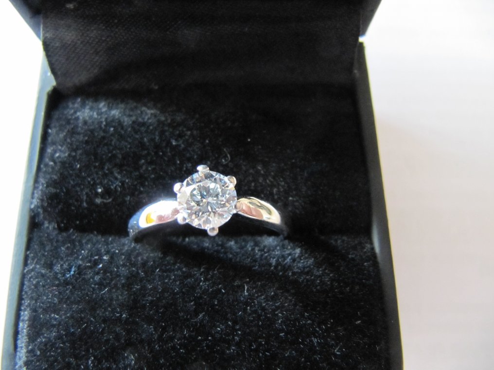 Engagement ring - 18 kt. White gold -  0.68ct. tw. Diamond  (Natural coloured) #1.2