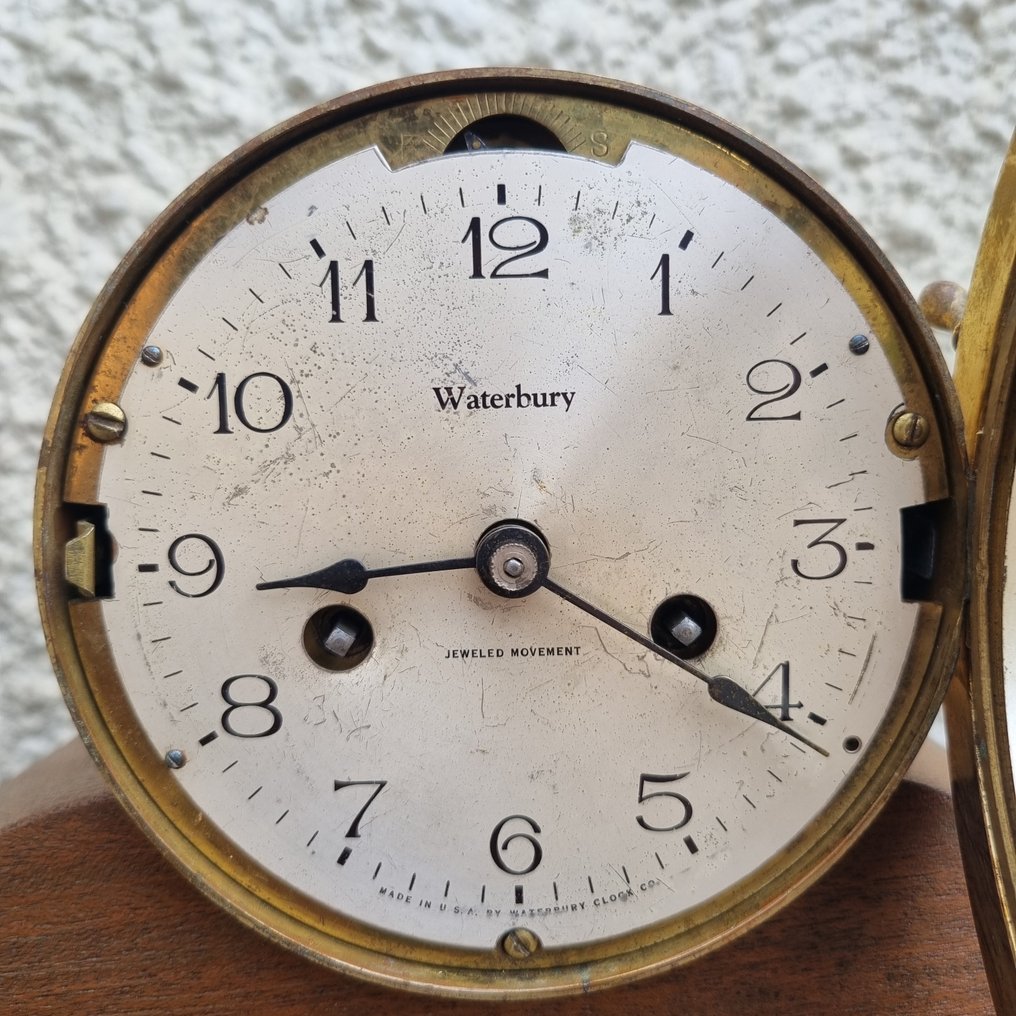 Ships Wheel Clock - Waterbury -  Vintage Brass - 1920-1930 #1.2