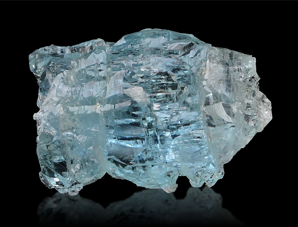 Geätzter Aquamarin Kristall - Höhe: 5.5 cm - Breite: 4.5 cm- 71 g - (1) #2.1