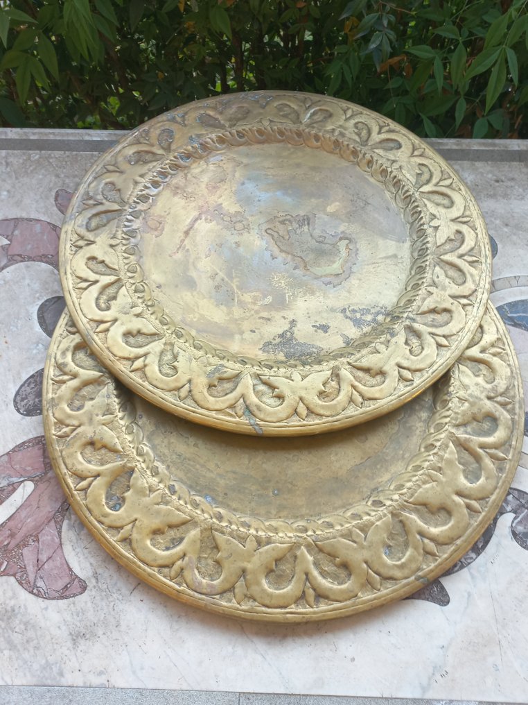  施捨盤 (2) - 黃銅 - 1850-1900 - XL 一對  #3.1
