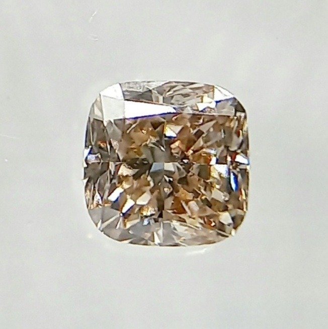 1 pcs Diamant  (Natuurlijk gekleurd)  - 0.52 ct - Cushion - Light Bruin - VS2 - Antwerp Laboratory for Gemstone Testing (ALGT) - ST #3.2