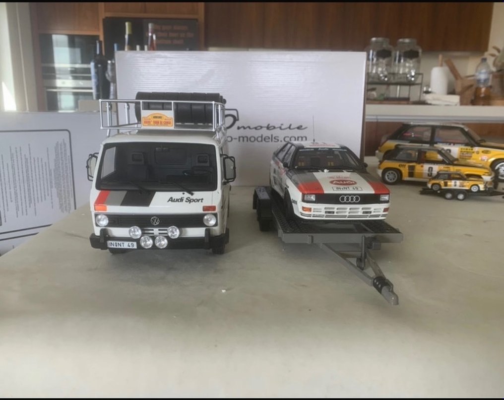 Otto Mobile 1:18 - Miniatura de carro  (3) - SET AUDI QUATTRO - Rallye Tour de Corse - Michelle Mouton/Fabrizia Pons #2.1