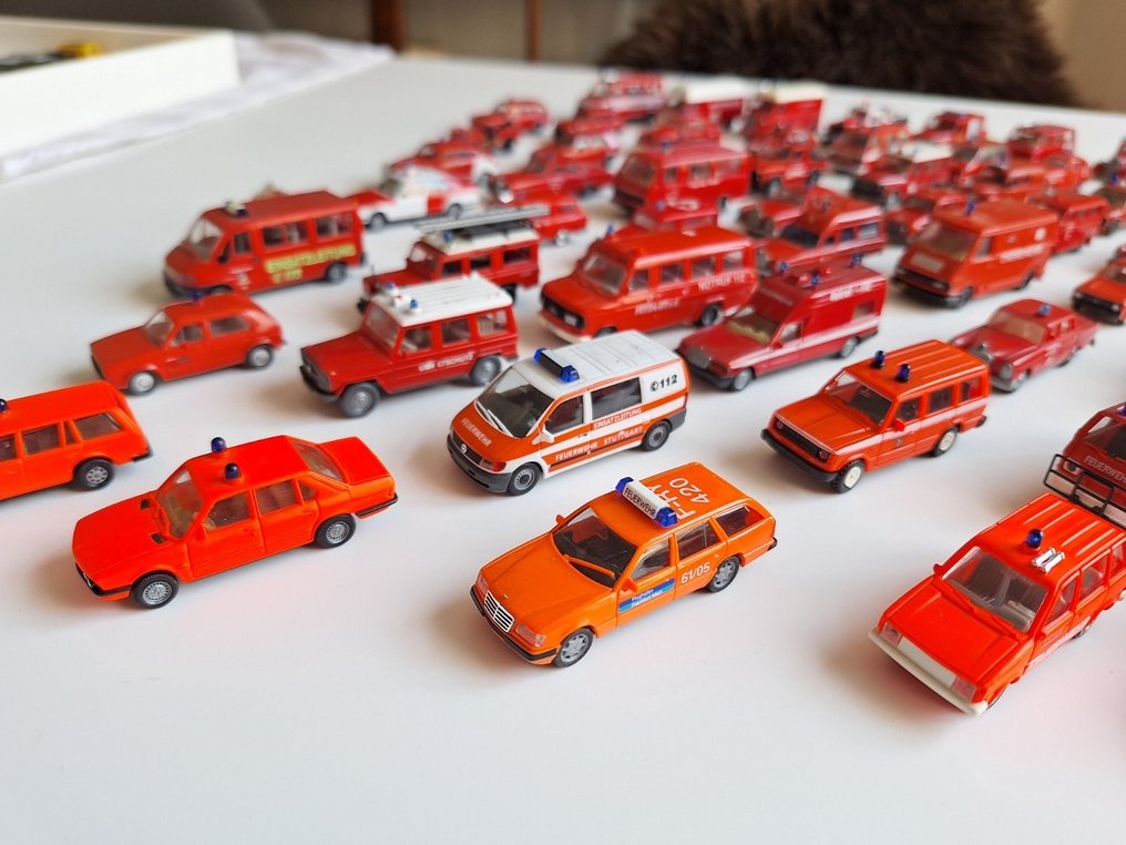 Herpa 1:87 - Modellbil  (120) - Brandweer voertuigen - Omtrent 120 brannbiler #2.1