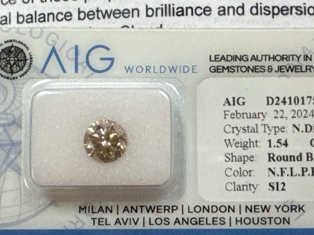1 pcs Diamante  (Colorato naturale)  - 1.54 ct - Rotondo - Fancy light Marrone, Rosato - SI2 - Antwerp International Gemological Laboratories (AIG Milano) #2.2