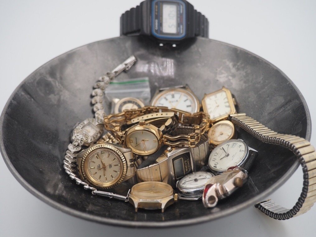Collection of wristwatches & pocket watch - Swiss - Casio, Timex, Rotary - Unisex - 1960-1969 #1.1
