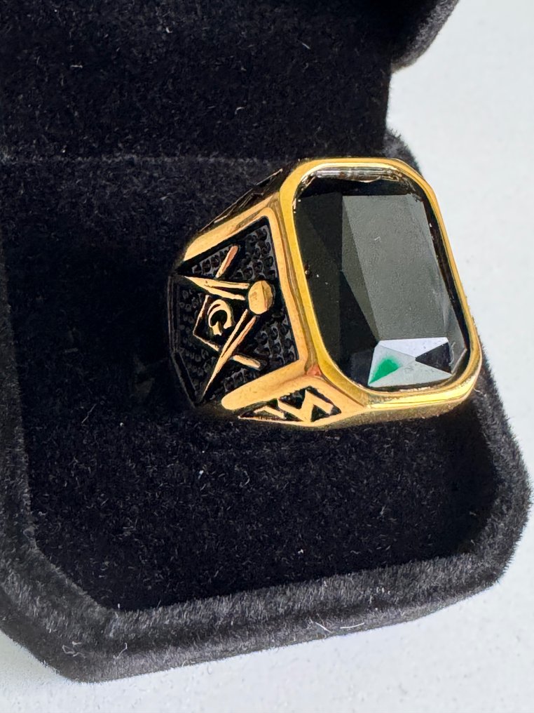 瑪瑙 - 自由石匠骑士的盾牌标志戒指，24克拉镀金与黑色宝石 - 戒指 - 极佳的戒指 baker #1.0