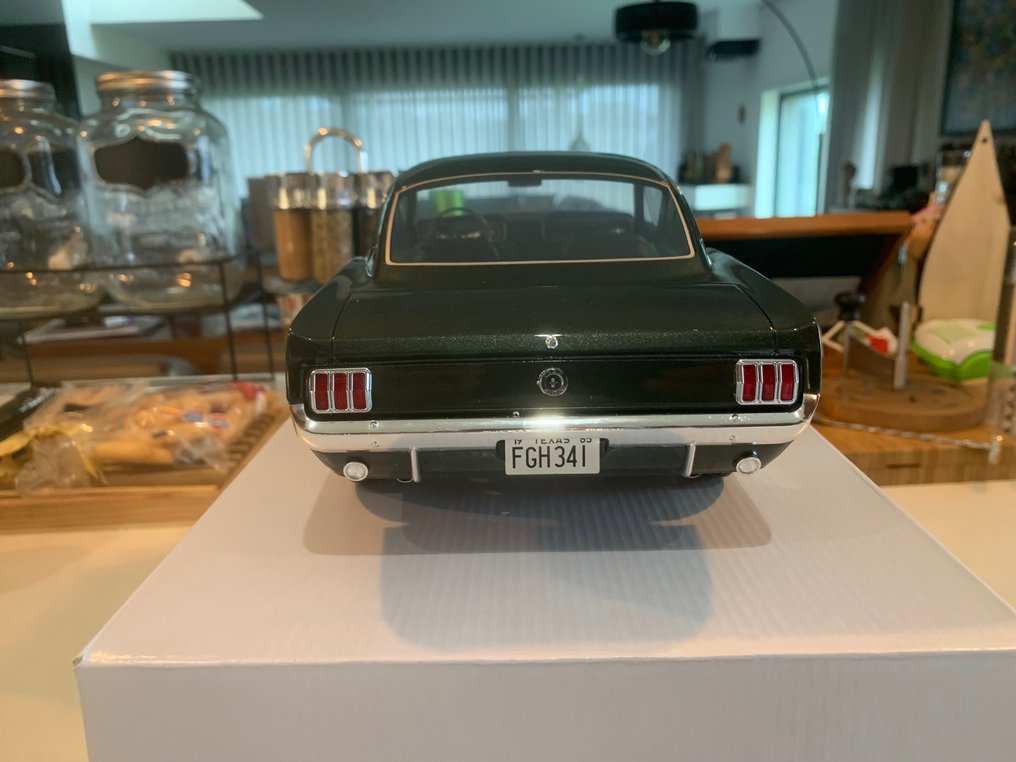 Otto Mobile 1:12 - Modelbil - FORD MUSTANG FASTBACK #2.2