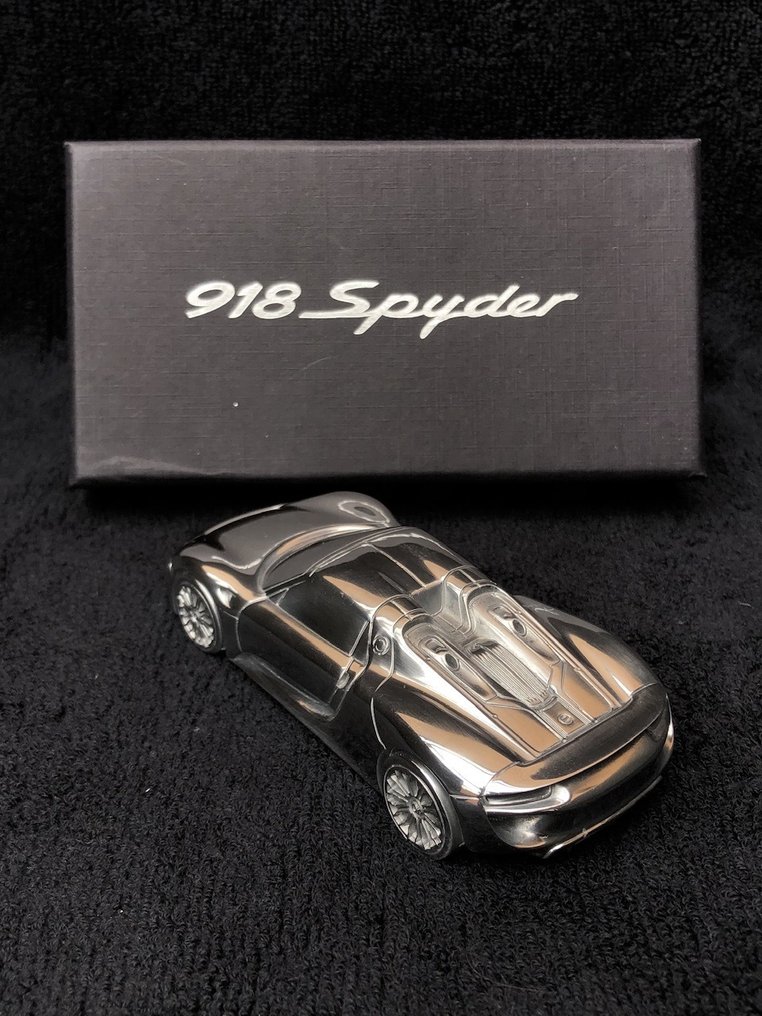 Porsche 918 Spyder Limitierte Edition Briefbeschwerer - Porsche #3.2