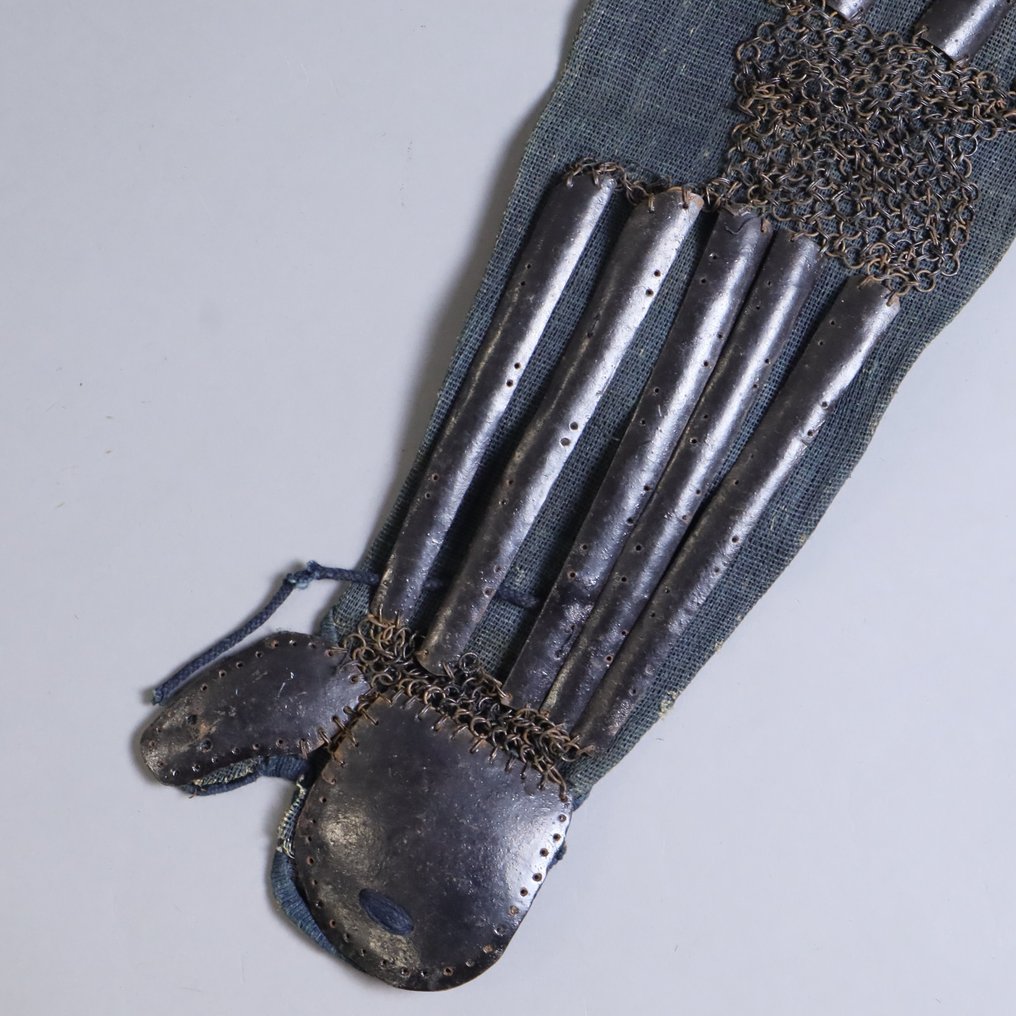 Kote - Japan - Samurai Armored Gauntlet Pair - Genuine Kote 籠手 with Detached Fabric and Iron Fittings #3.2