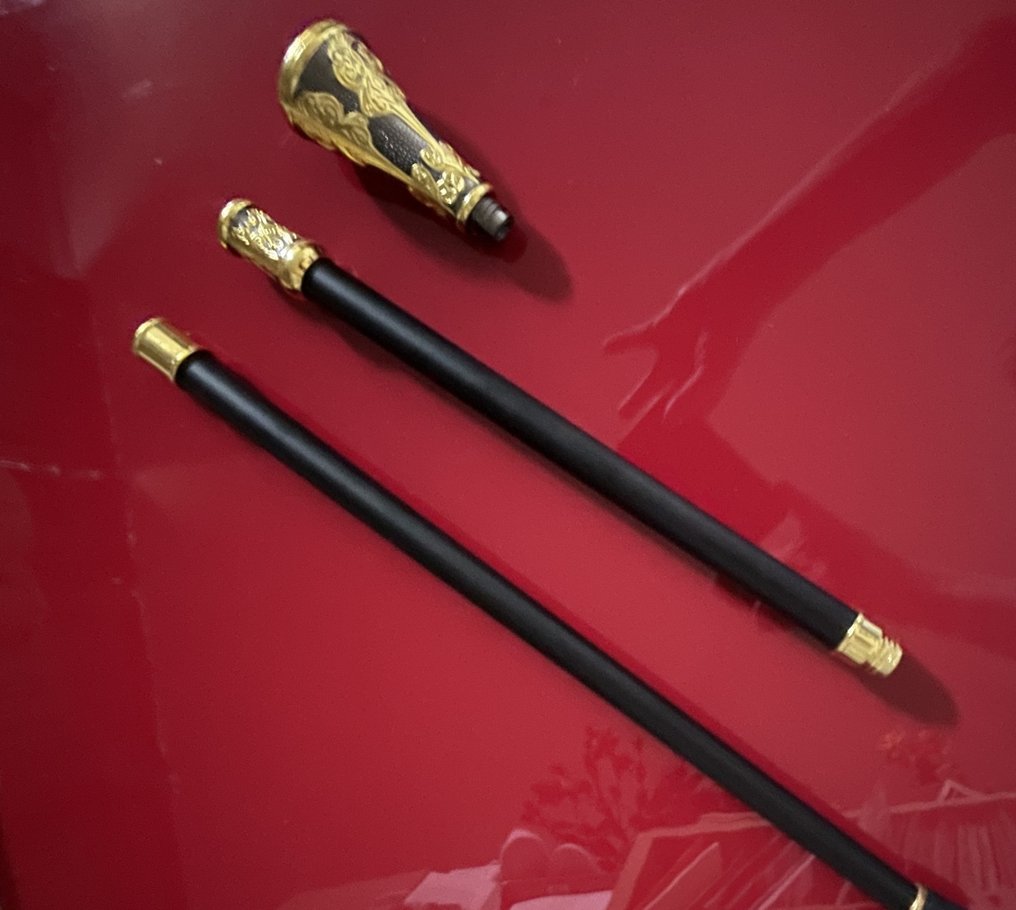 Walking stick - Color, gold-plated, and black. - Metal, Magnificent *** Louis XIV ***. style #3.2