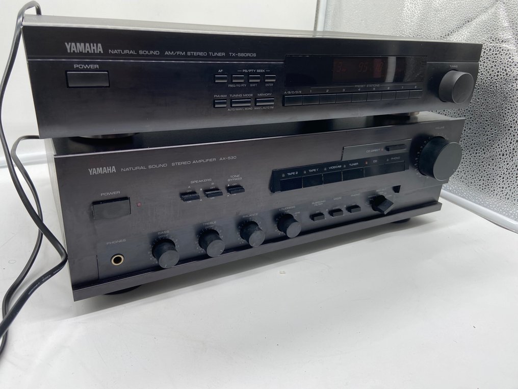 Yamaha - AX-530 Solid State integreret forstærker, TX-580 RDS Tuner - Hi-fi sæt #1.1