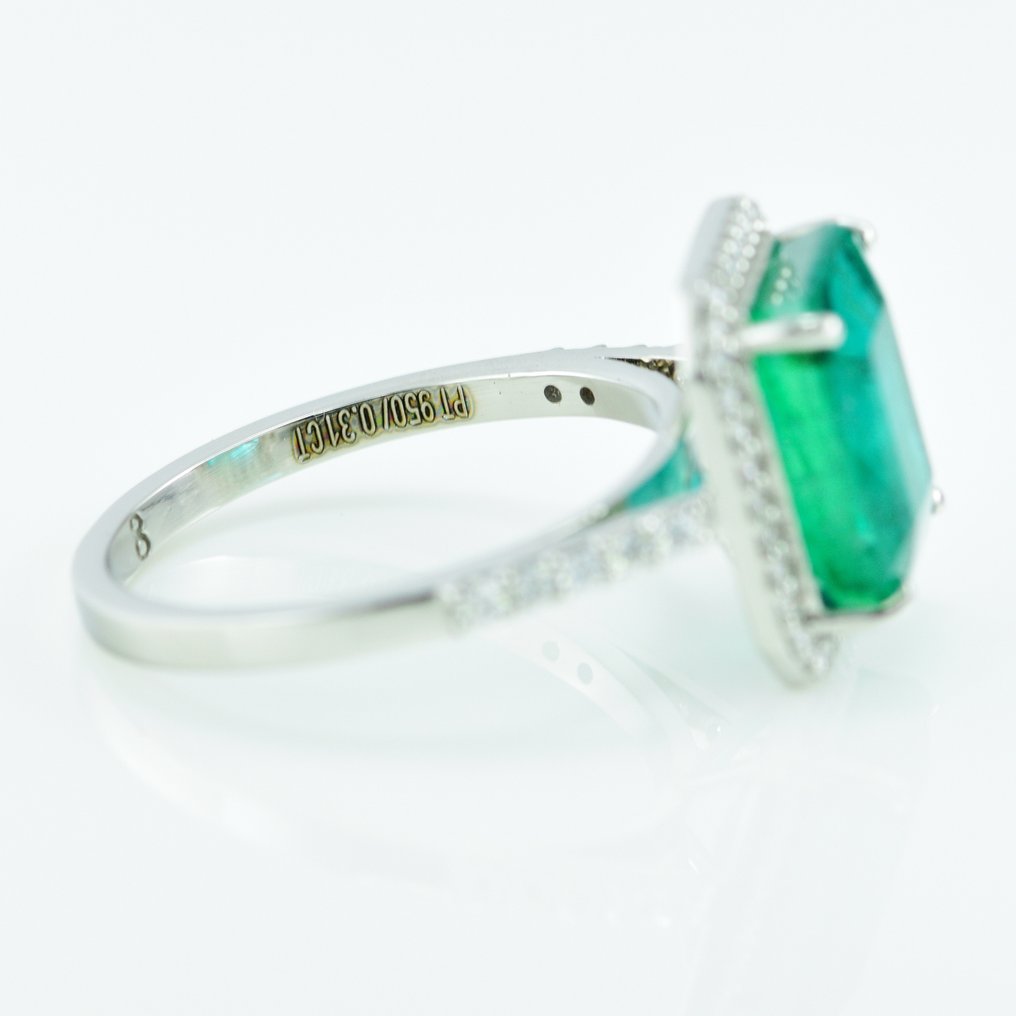 Ring Platinum -  4.48ct. tw. Emerald - Diamond - Zambia origin Emerald #3.1