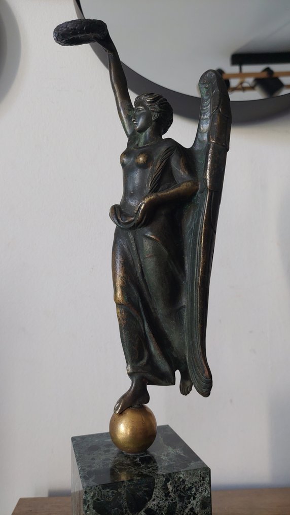sculptuur, La victoire ailée - 39.5 cm - Brons #1.1