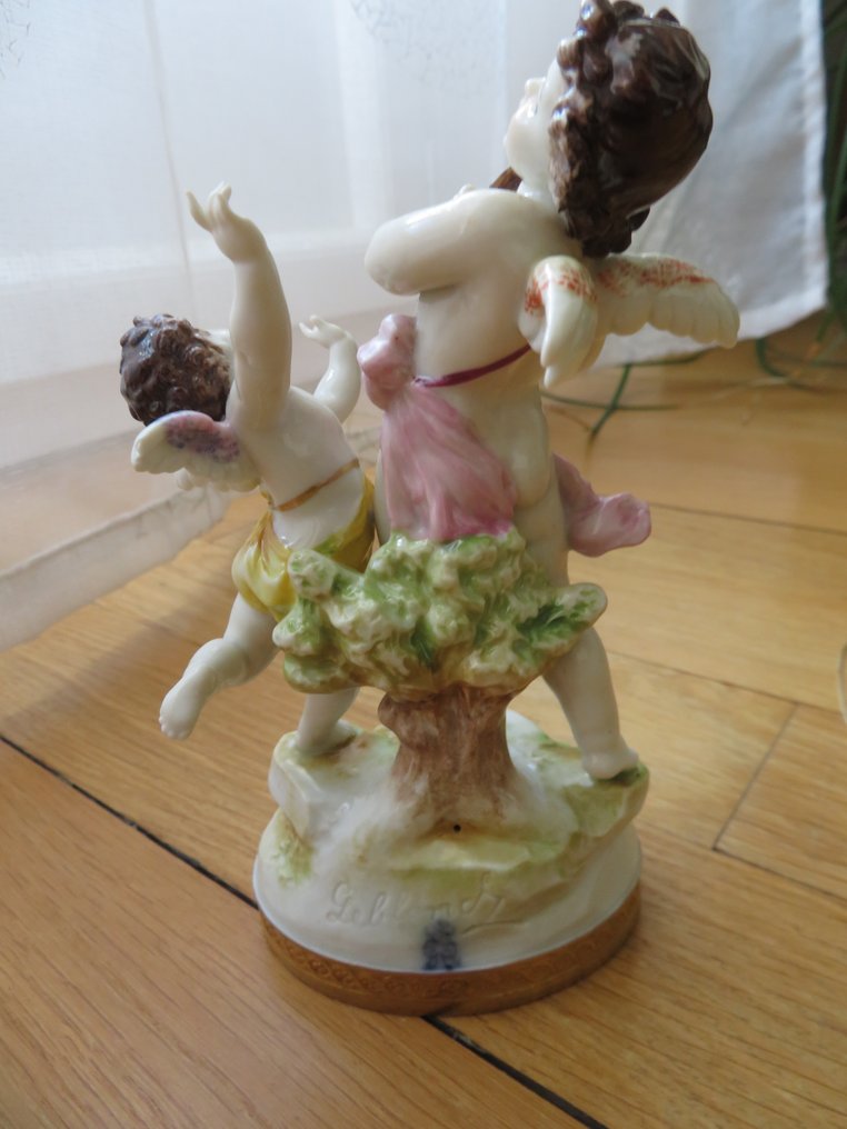 Aelteste Volkstedter - Leblond - Escultura, Putti dansant - 14.5 cm - Porcelana biscuit #2.1
