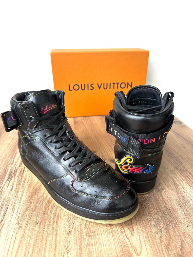 Louis Vuitton - Adidaşi - Dimensiune: Shoes / EU 41, UK 7 #1.1
