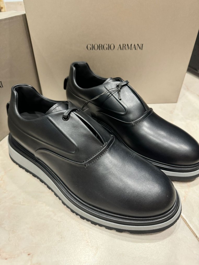 Giorgio Armani - Sneakersy - Rozmiar: Shoes / EU 43 #1.1