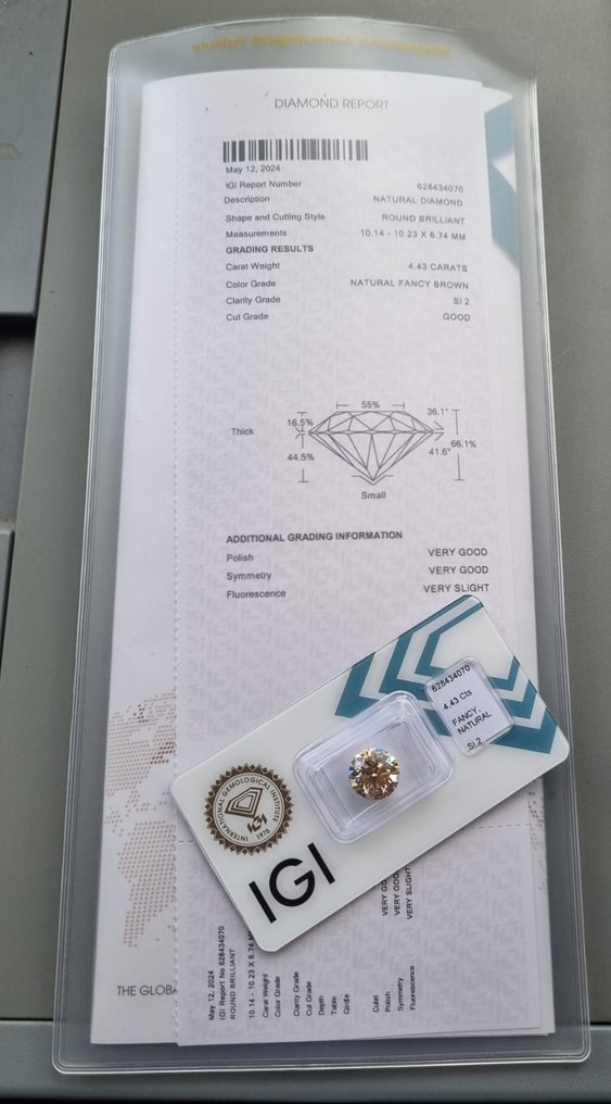 1 pcs Diamant  (Natuurlijk gekleurd)  - 4.43 ct - Rond - Fancy Bruin - SI2 - International Gemological Institute (IGI) #2.1
